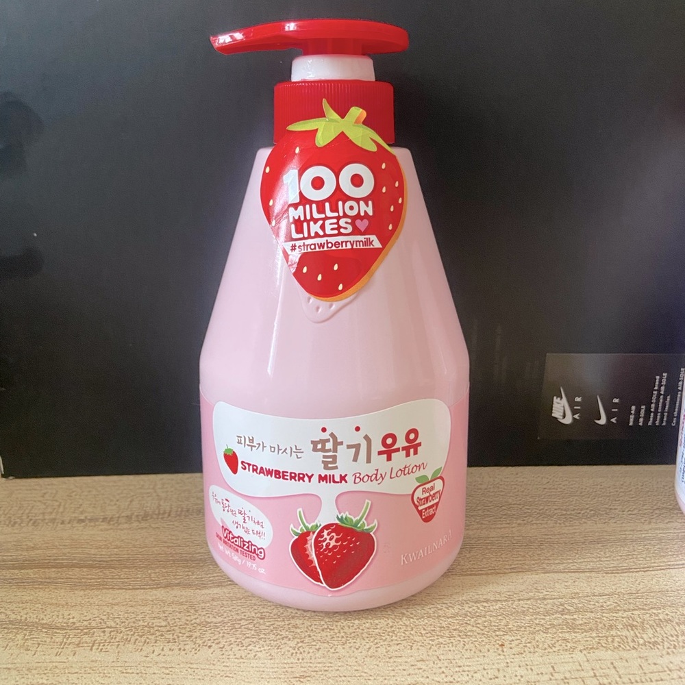 Korean body lotion,and cleanser - Picture 2 of 4